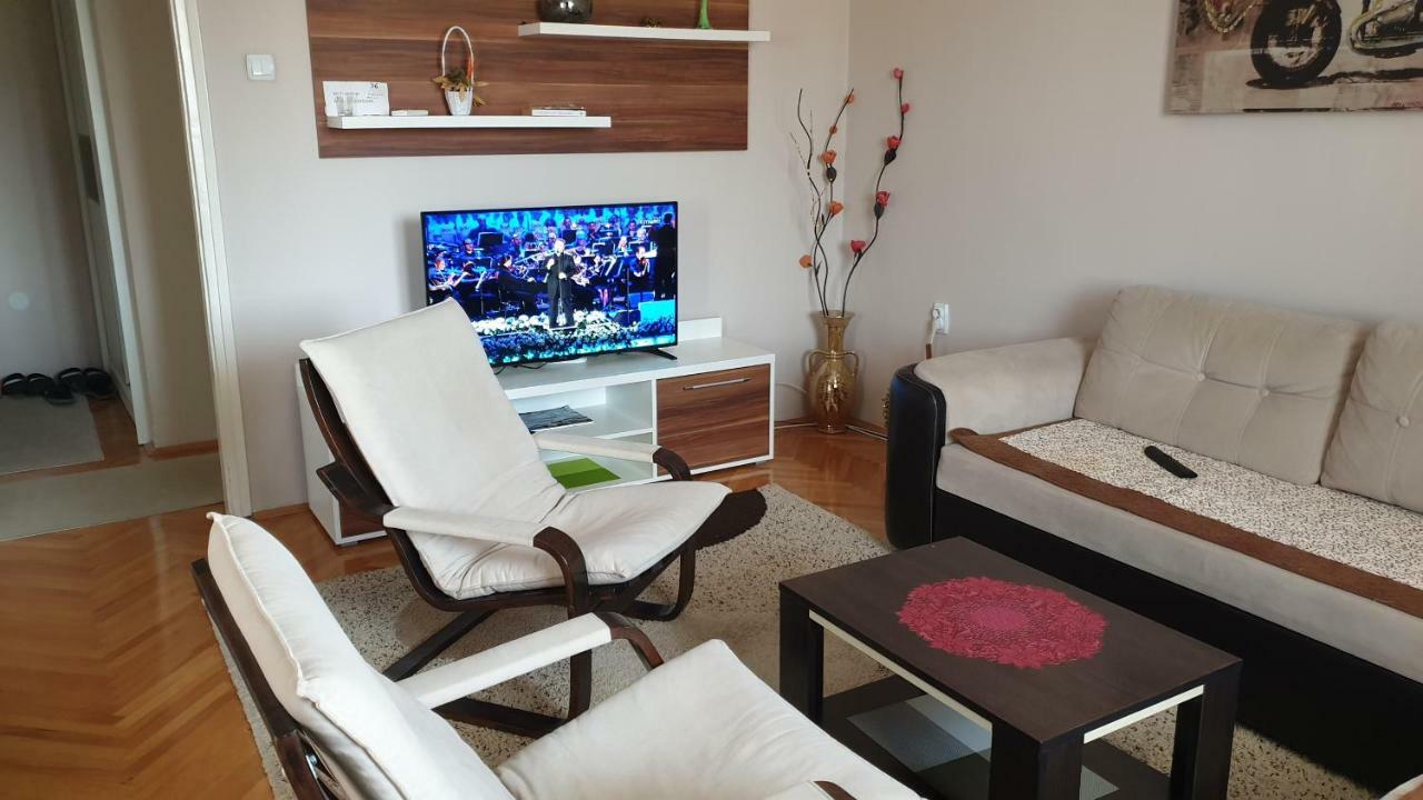 Apartman Sweet Dreams 1 Ni Екстериор снимка